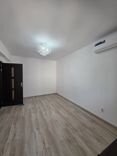 Postalionului, Berceni, apartament 2 camere decomandat, etaj 1.